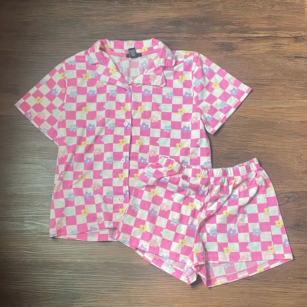 Forever 21 Kids - Girls Pink and White Floral Checkered Pajama Set